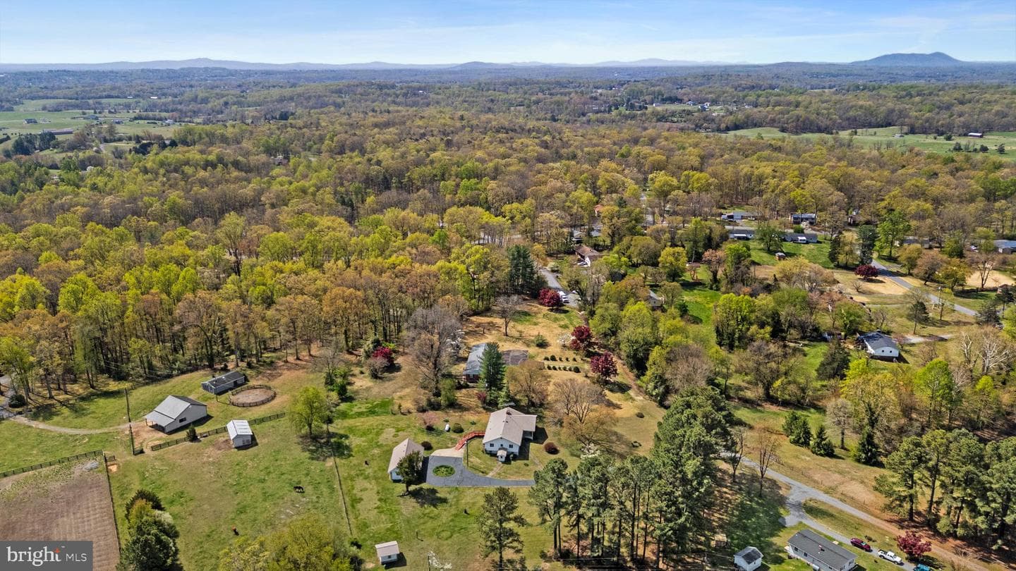 13349 Brock Lane photo 64