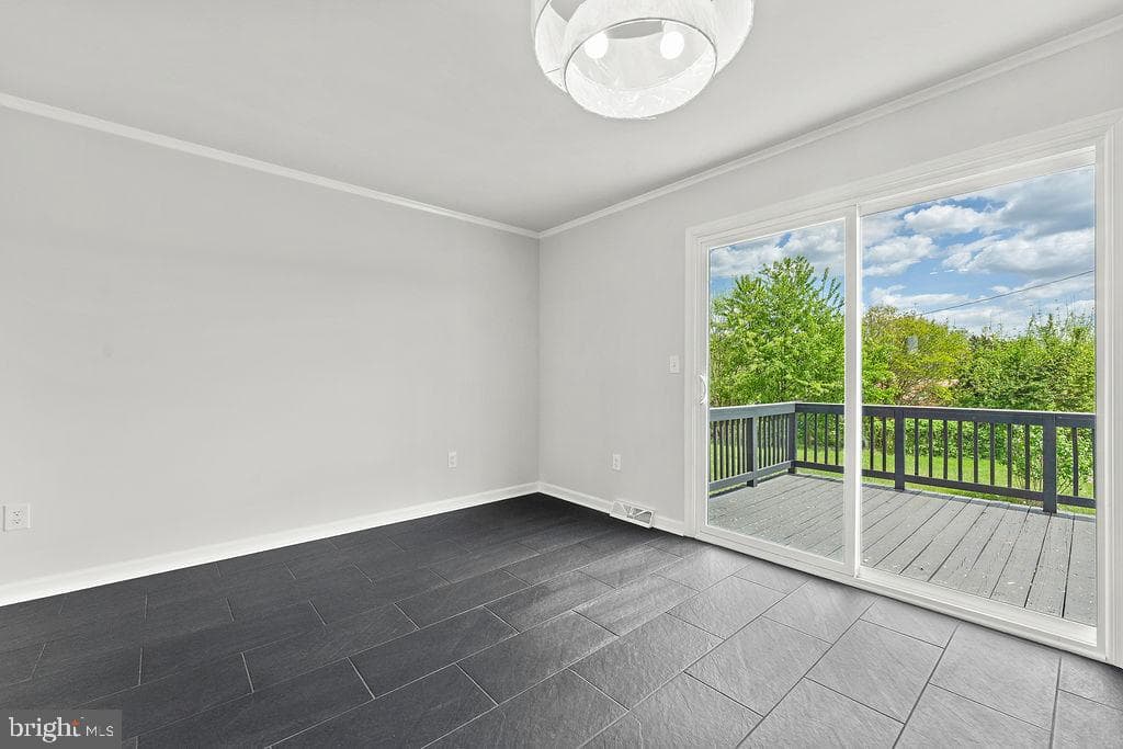 15409 Jonas Road photo 10