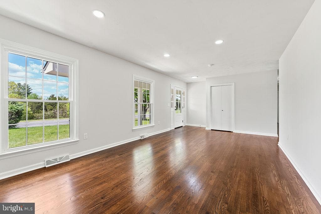 15409 Jonas Road photo 9