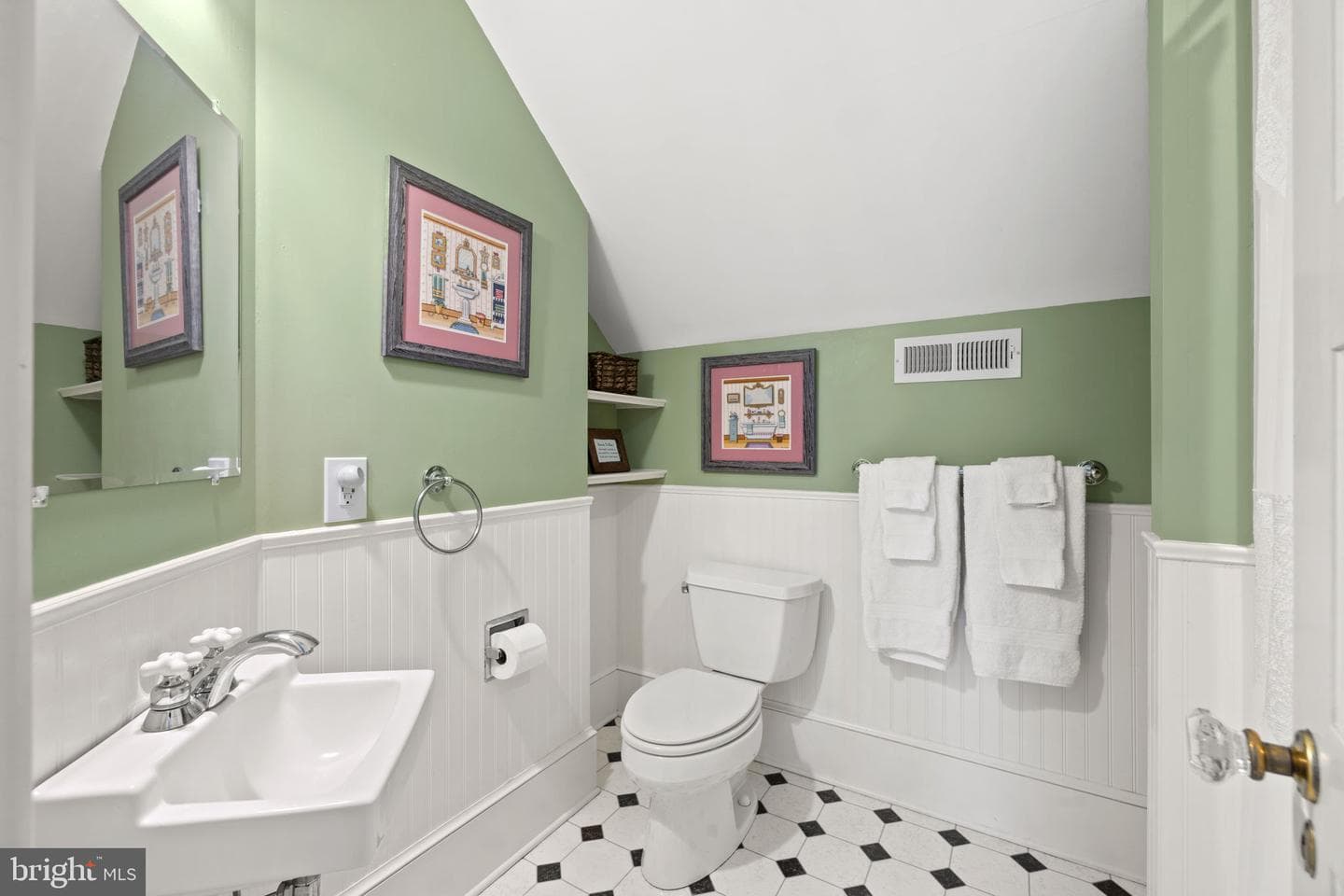 17280 Reid Road photo 86