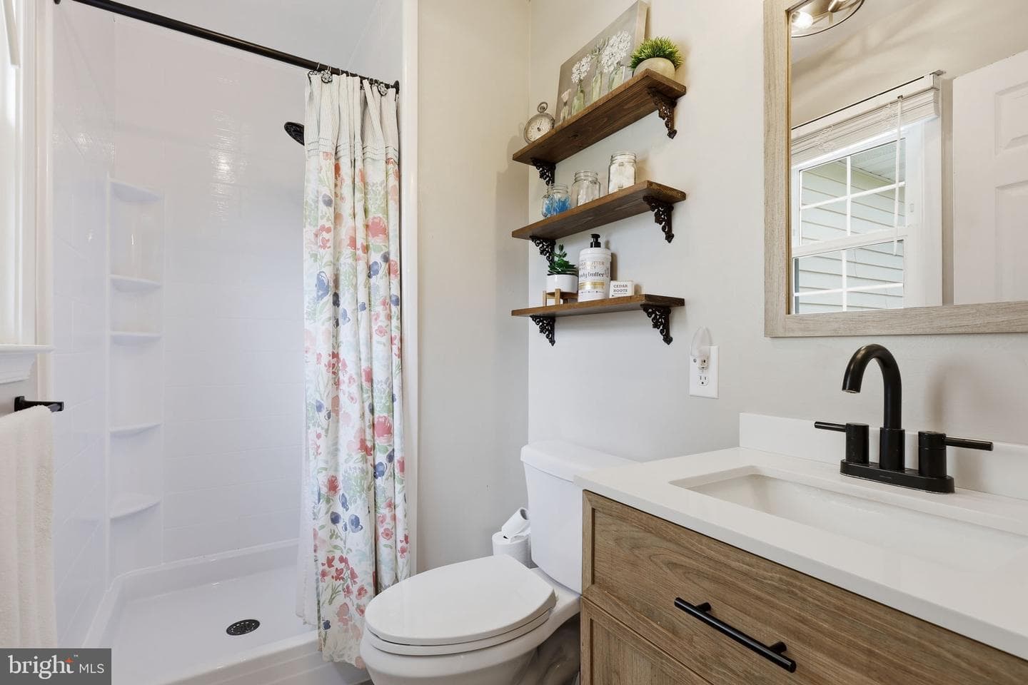18583 Springs Road photo 19