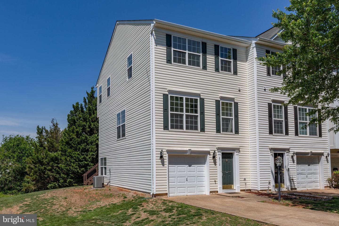 2312 Forsythia Drive photo 2