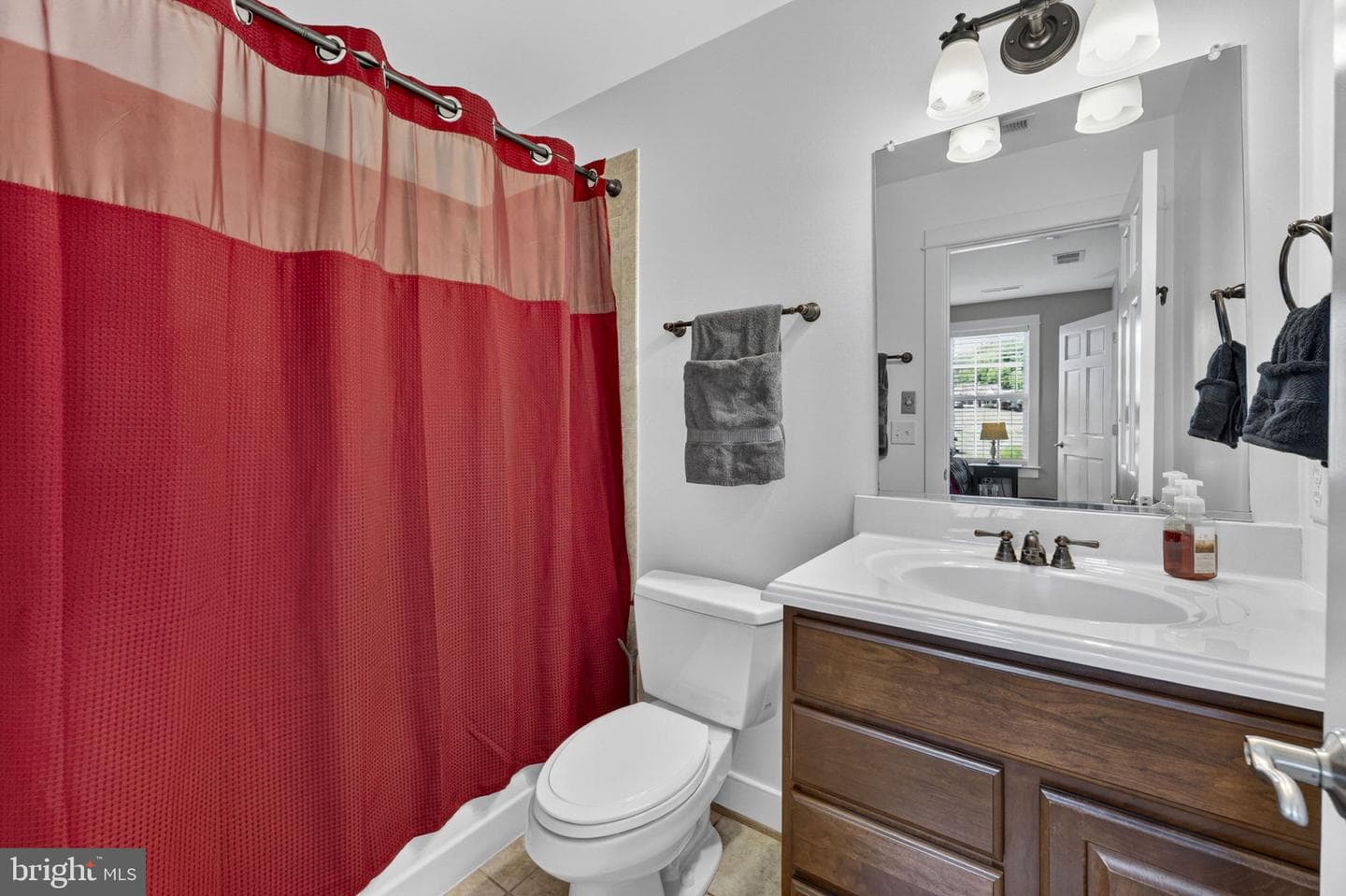 18438 Snaffle Lane photo 27