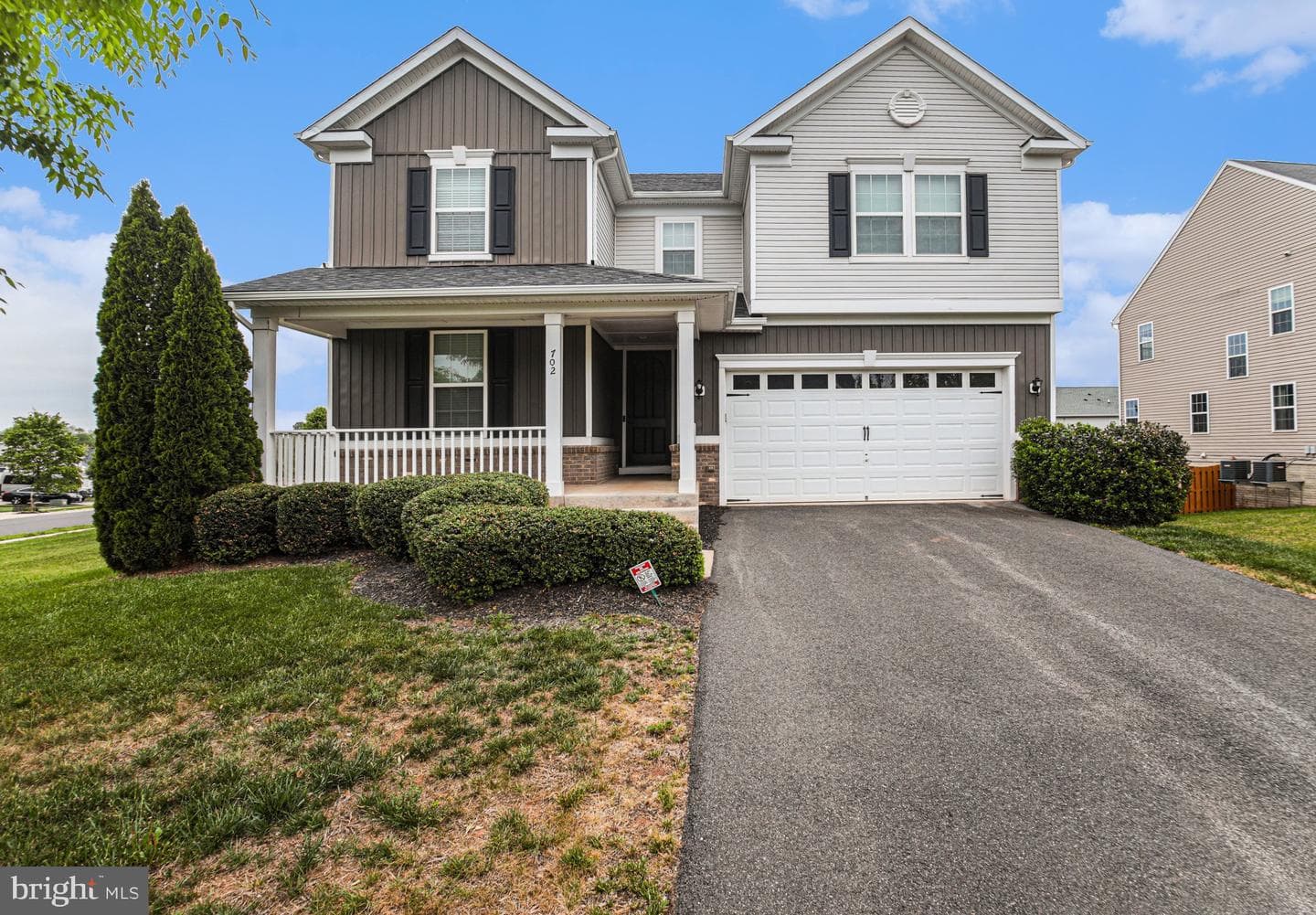 702 Kingsbrook photo 2