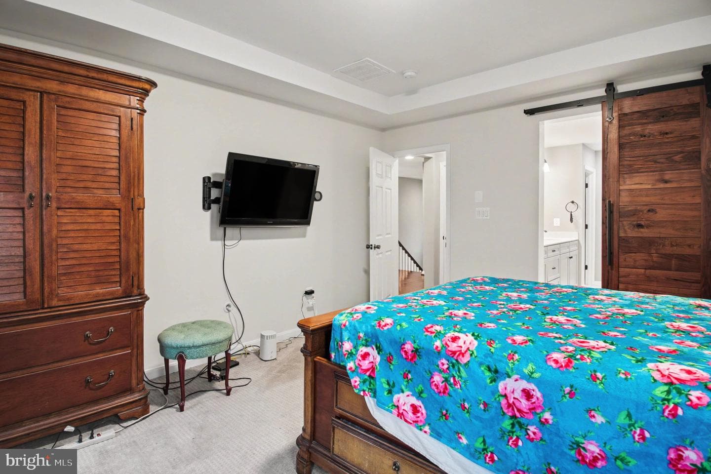 702 Kingsbrook photo 25