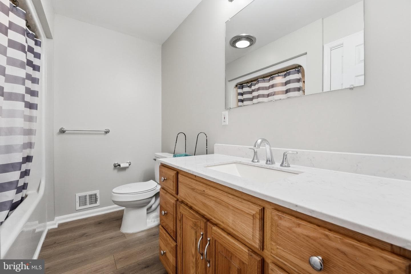 19134 Dupont Lane photo 23