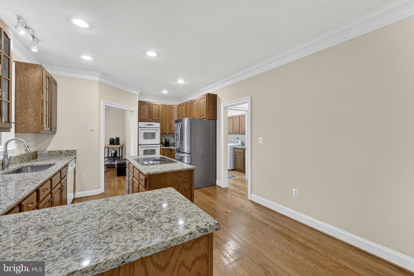 11186 Pimlico Circle photo 32