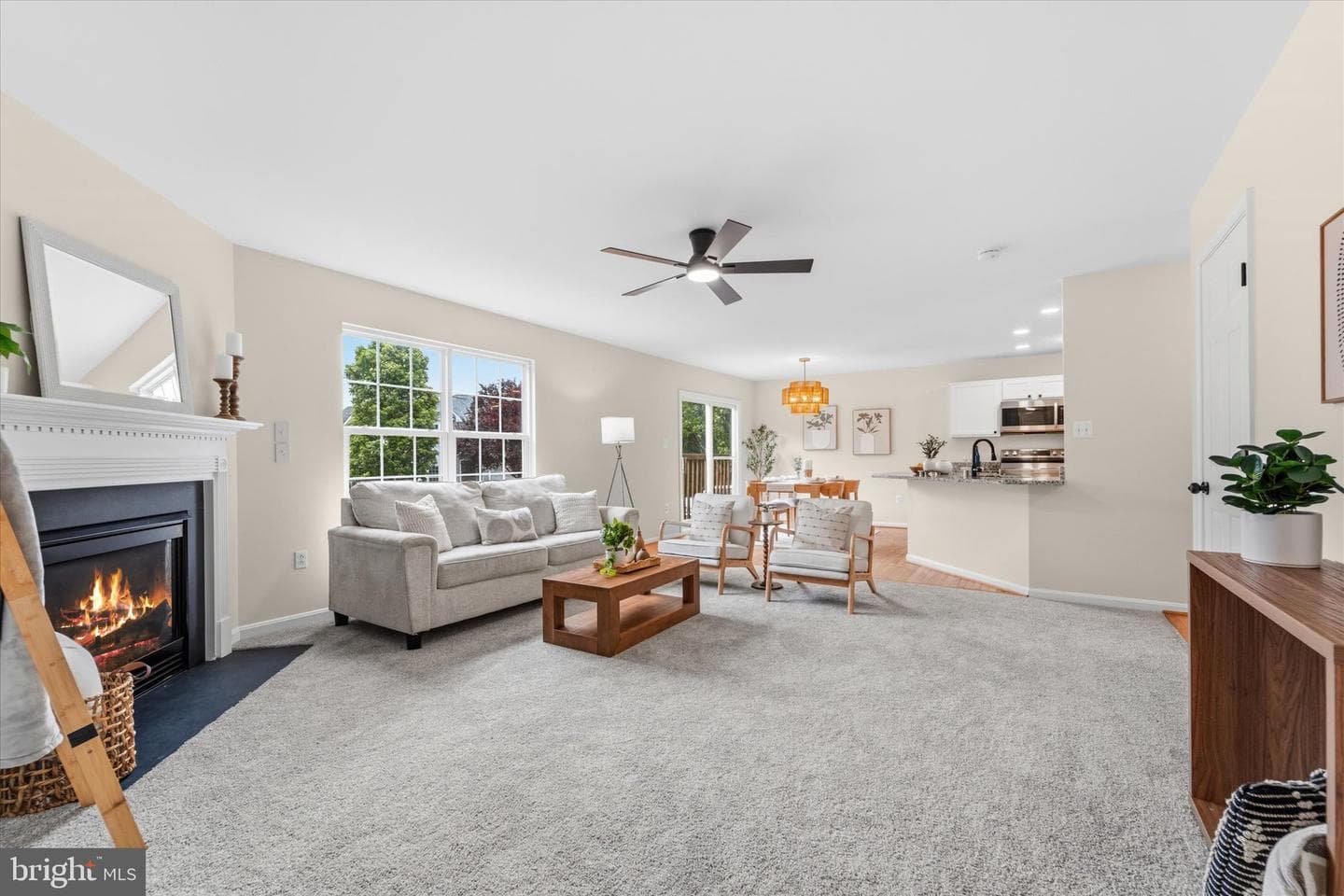 2024 Chestnut Drive photo 9