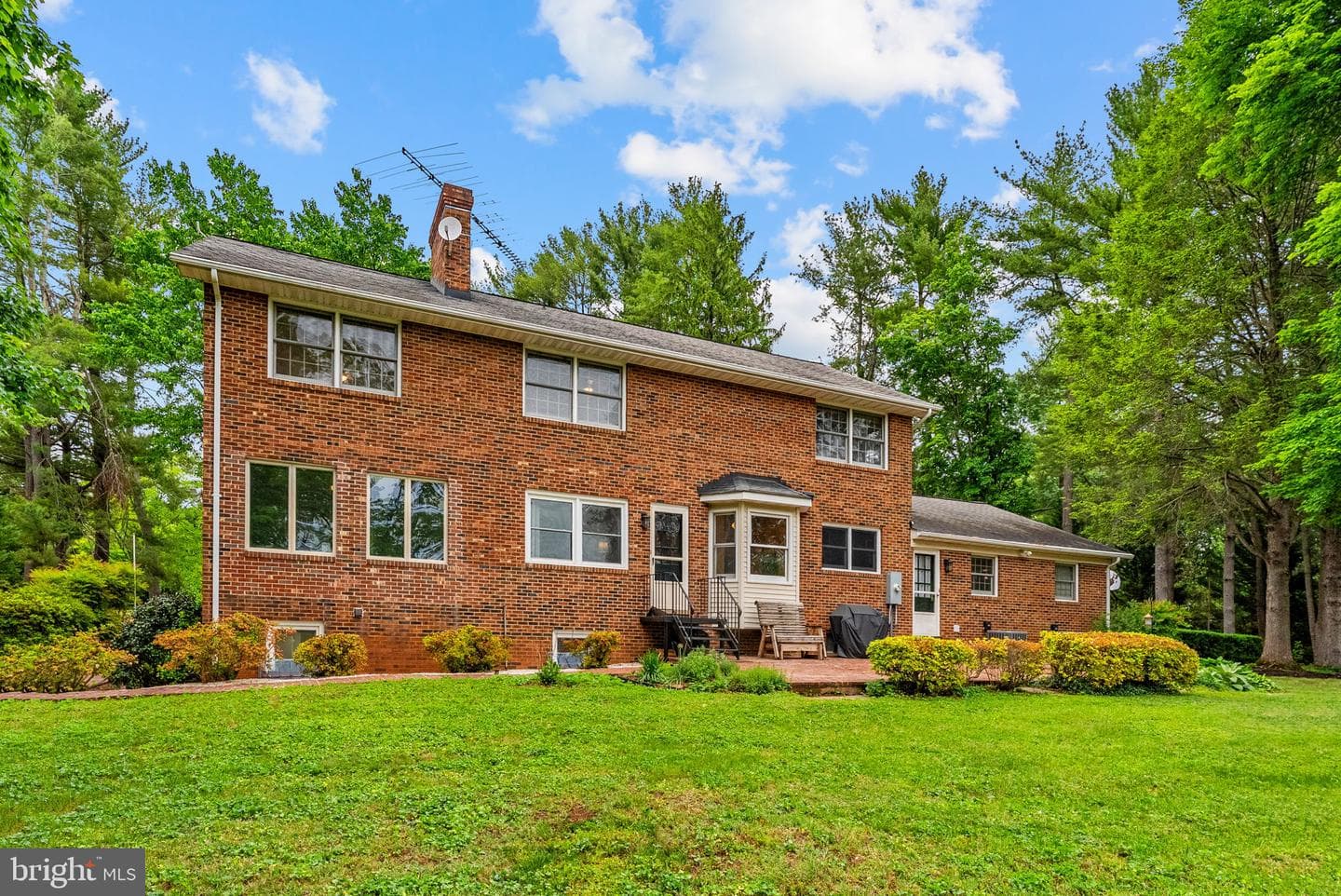 19059 Carleton Drive photo 82