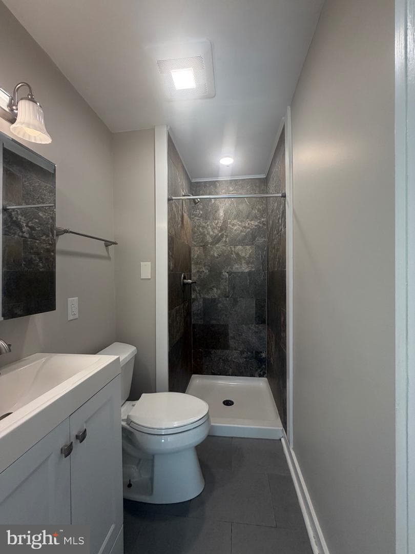 909 Hendrick Street photo 15