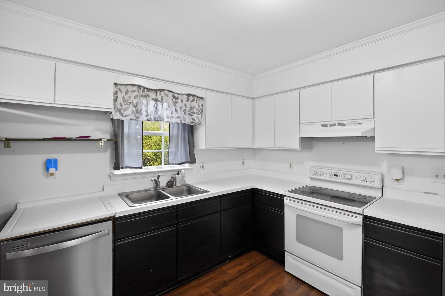 18628 Springs Road photo 18