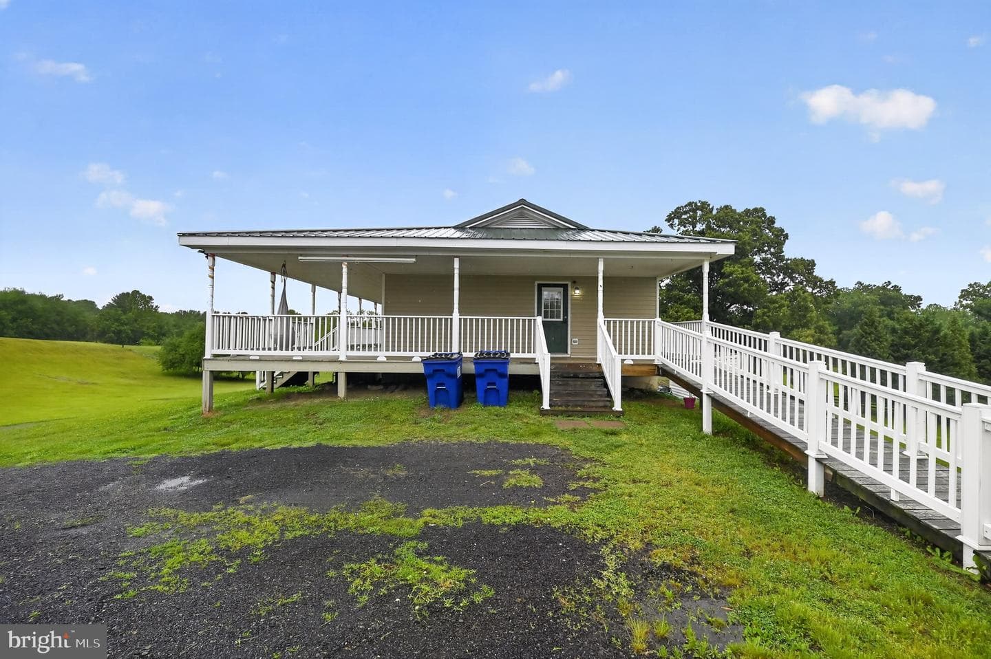 18628 Springs Road photo 9