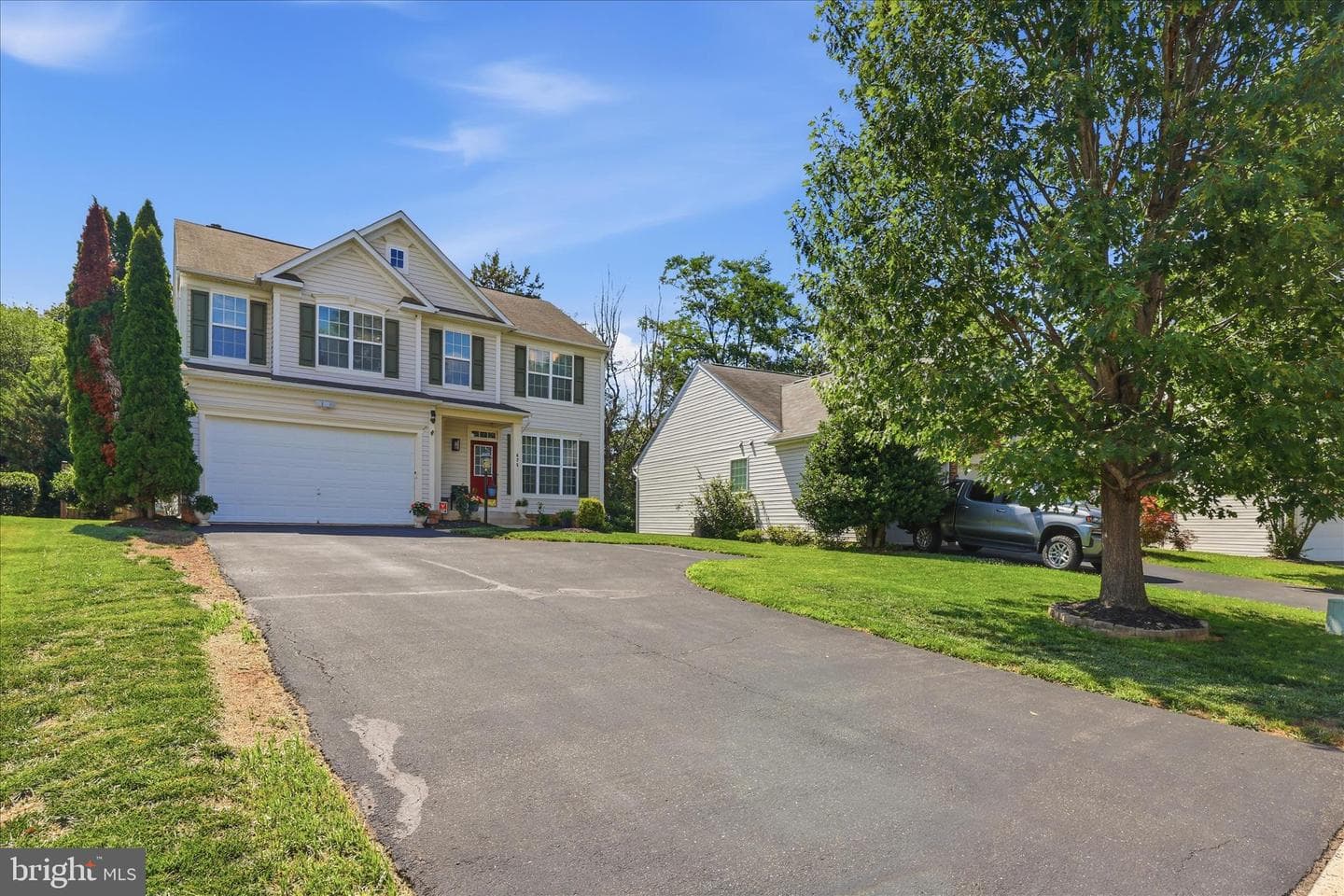 625 Hunters Road photo 3