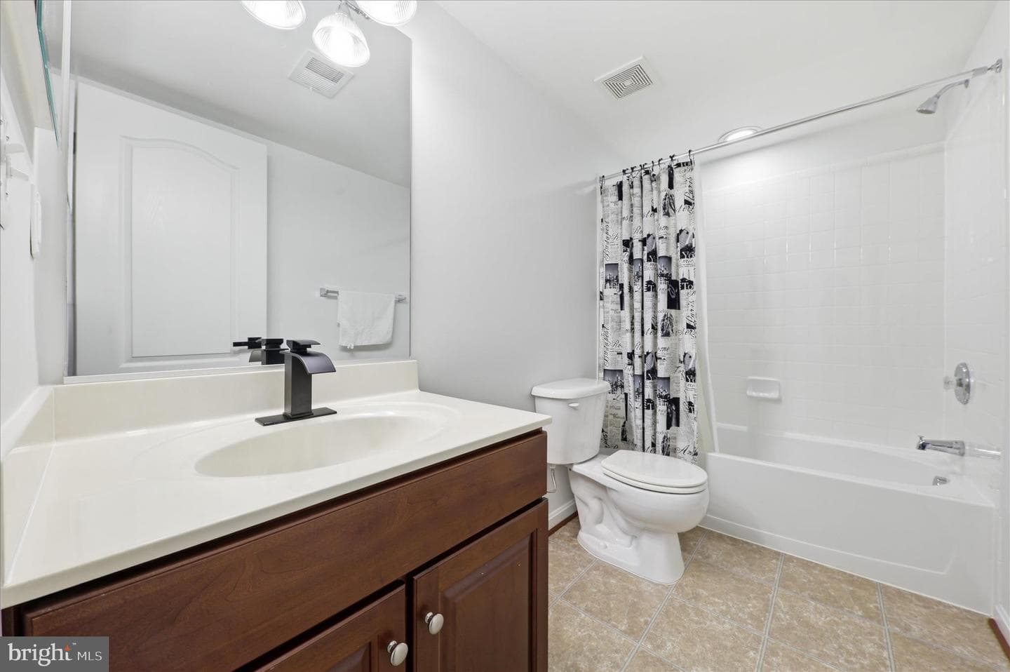 625 Hunters Road photo 30