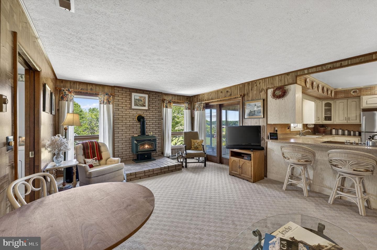 15669 Oakland Road photo 27