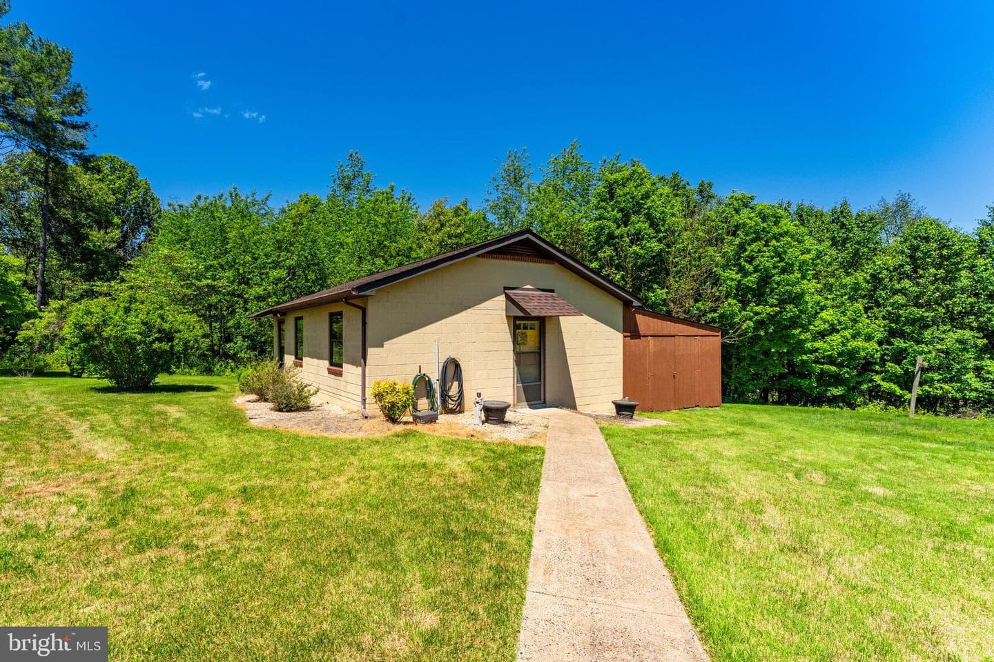 15669 Oakland Road photo 72