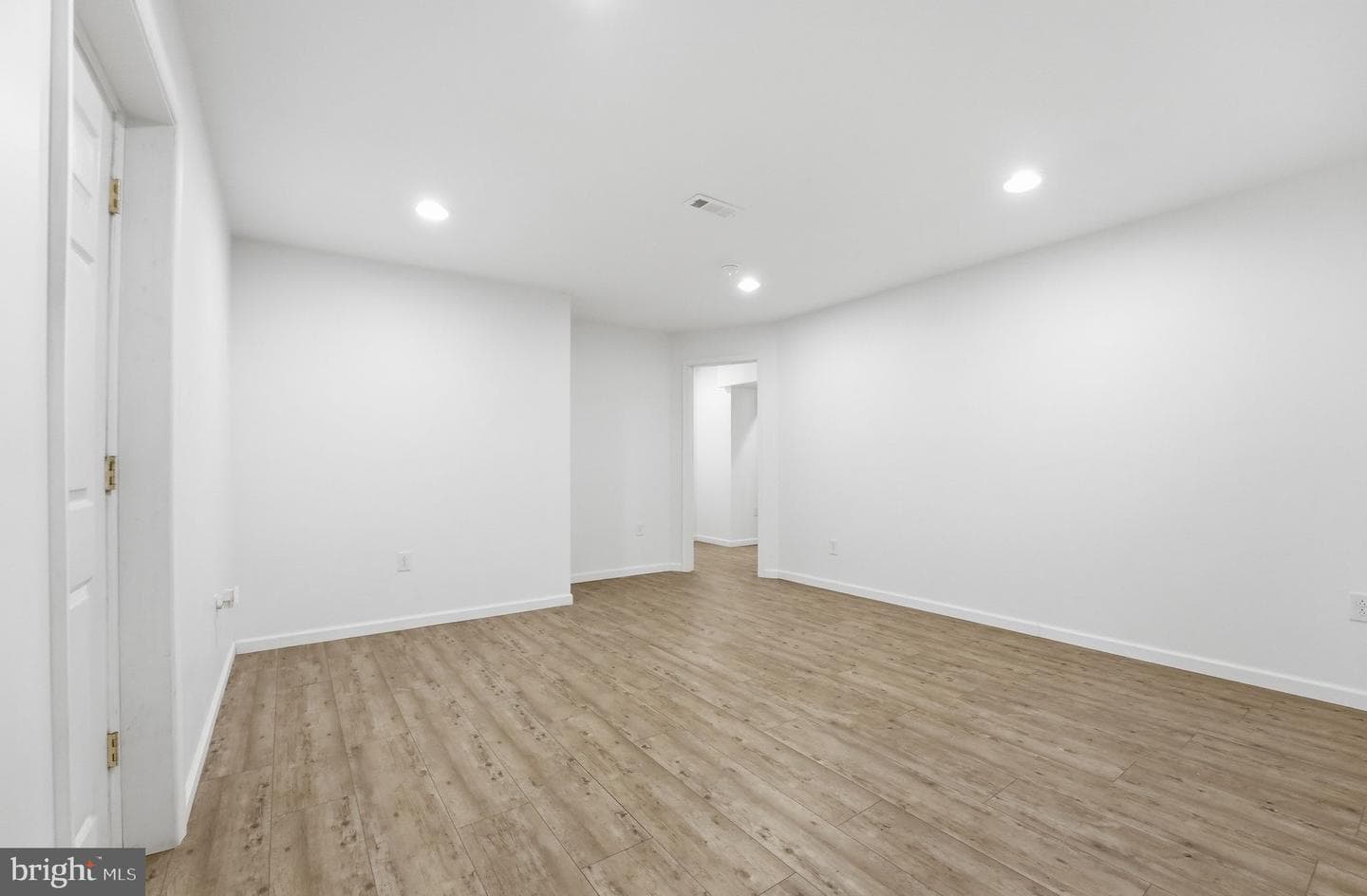 18479 Colonial Drive photo 37