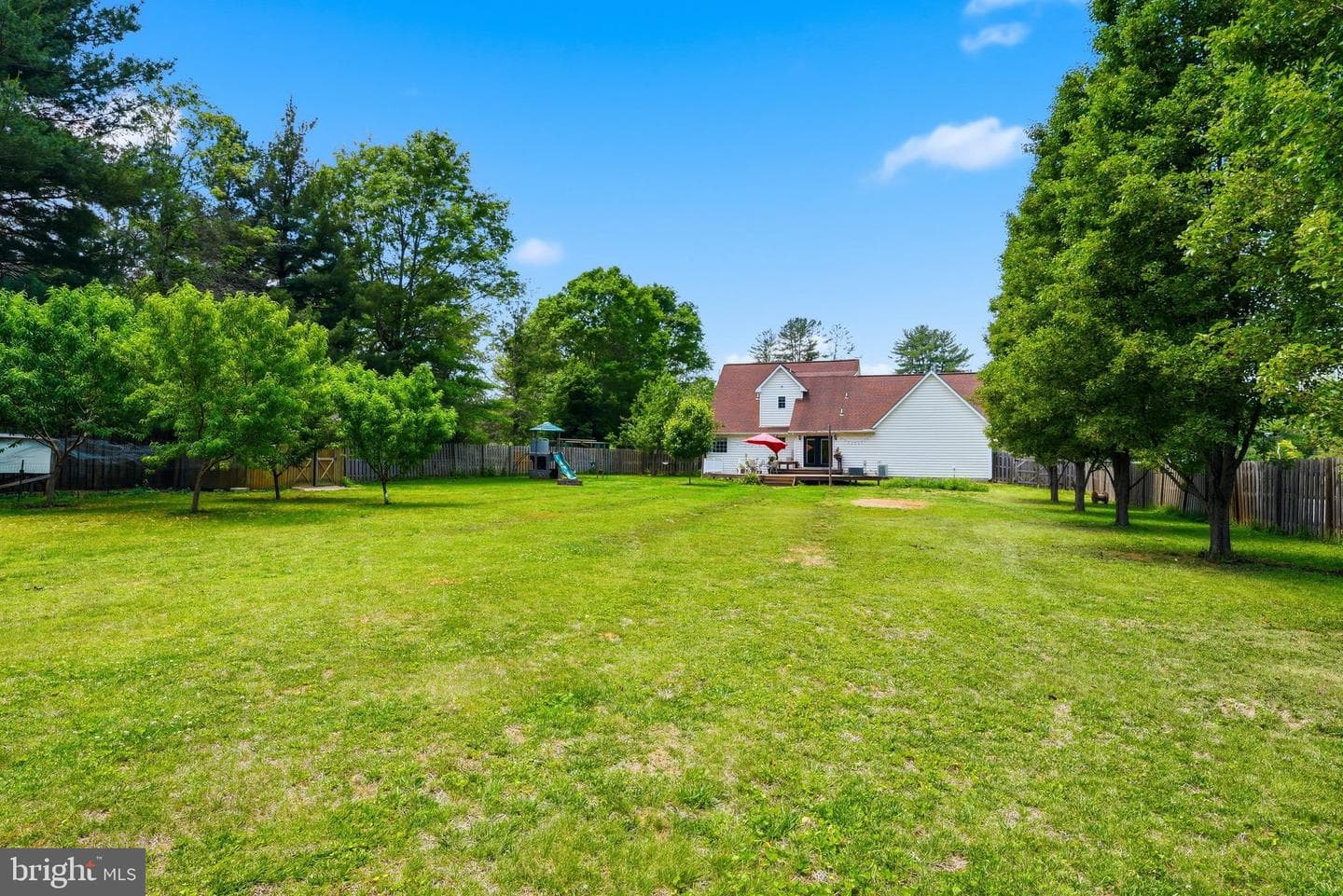 18479 Colonial Drive photo 40