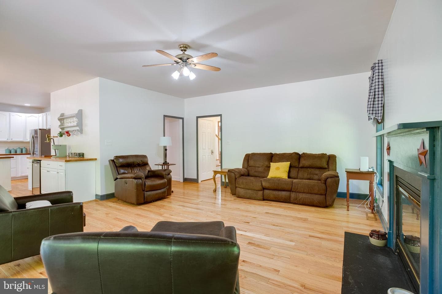 14100 Chesterfield Lane photo 6