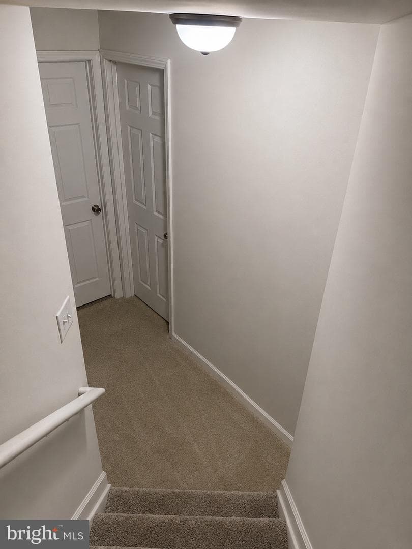 627 Holly Crest Drive photo 36