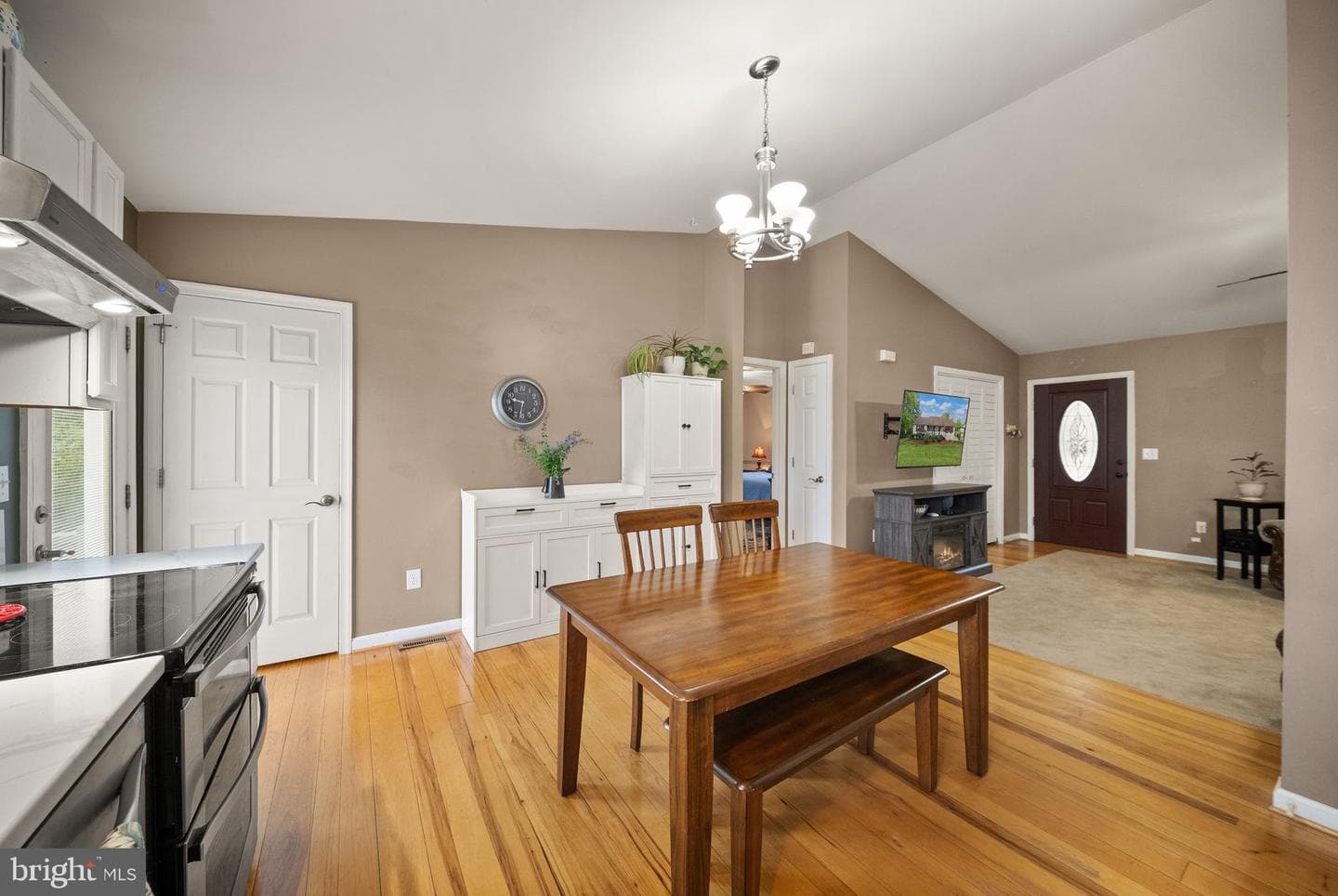 24346 Oak Forest Drive photo 15