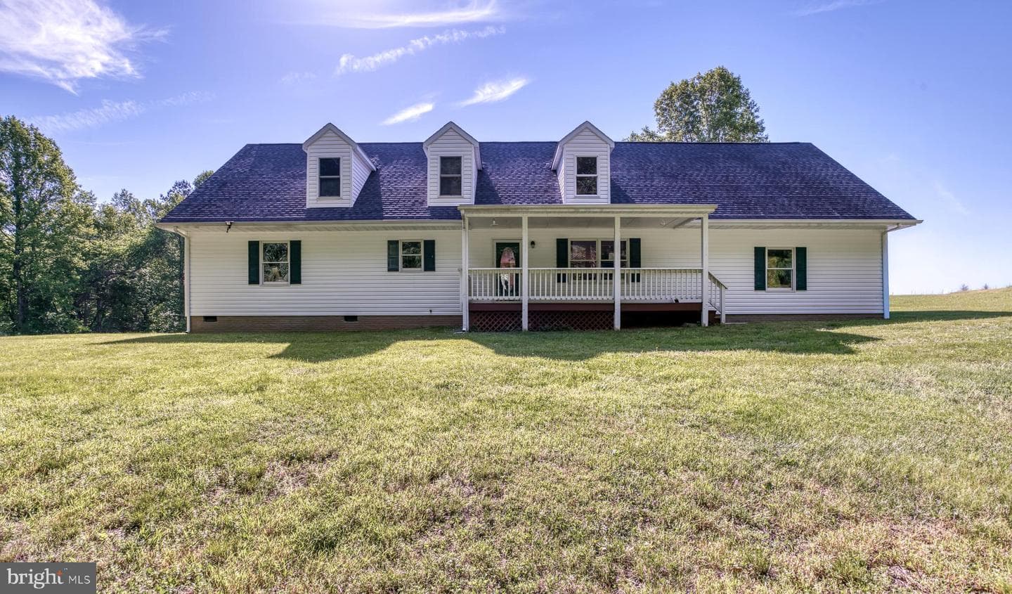 10461 Old Stillhouse Road, Boston