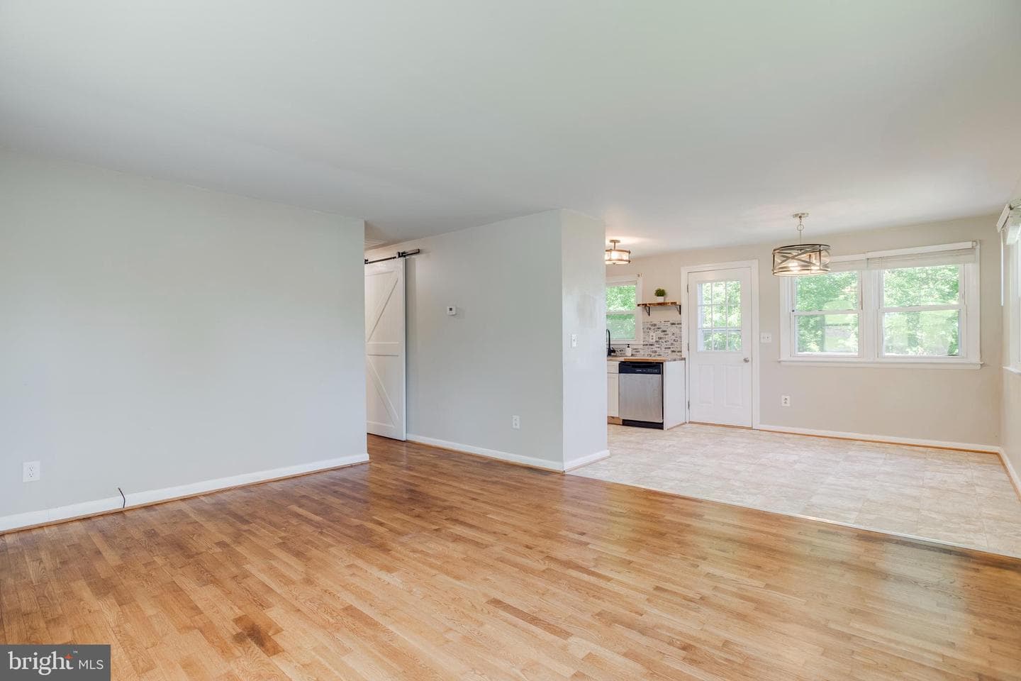 18318 Fox Mountain Lane photo 3