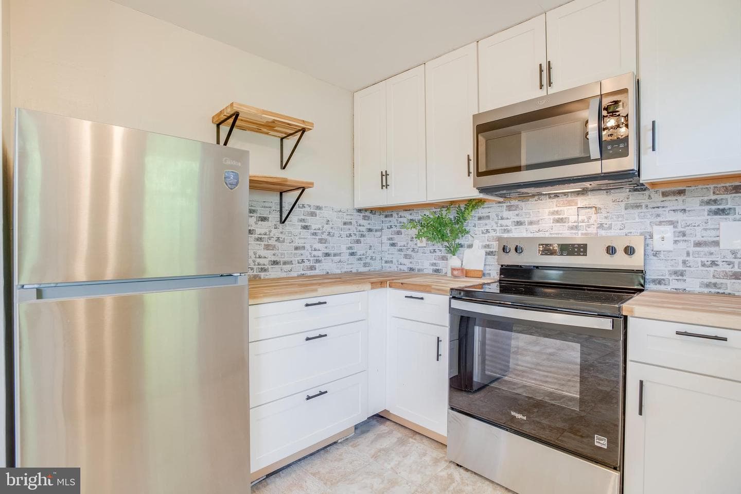 18318 Fox Mountain Lane photo 9