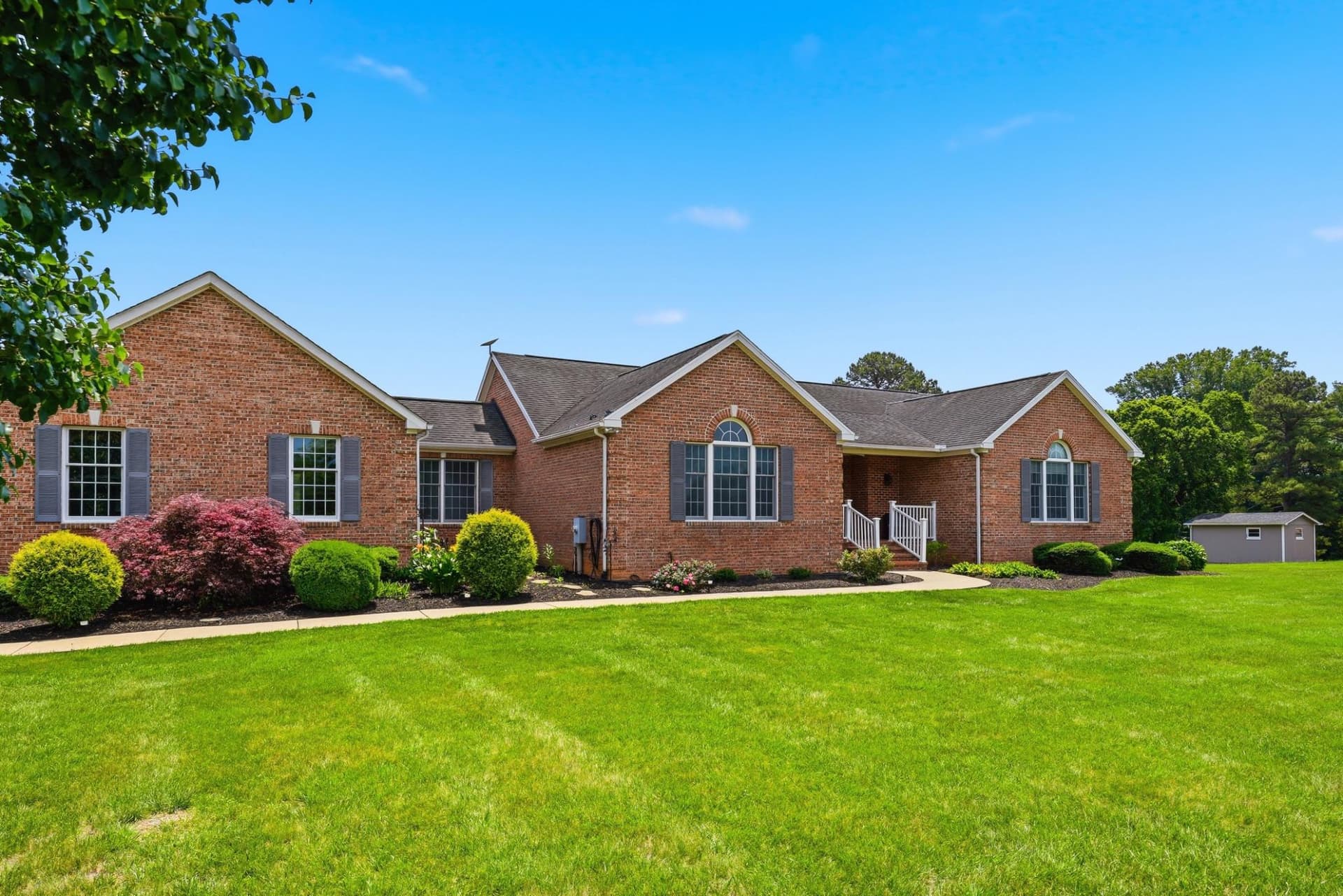 11337 Old Stillhouse Road, Boston
