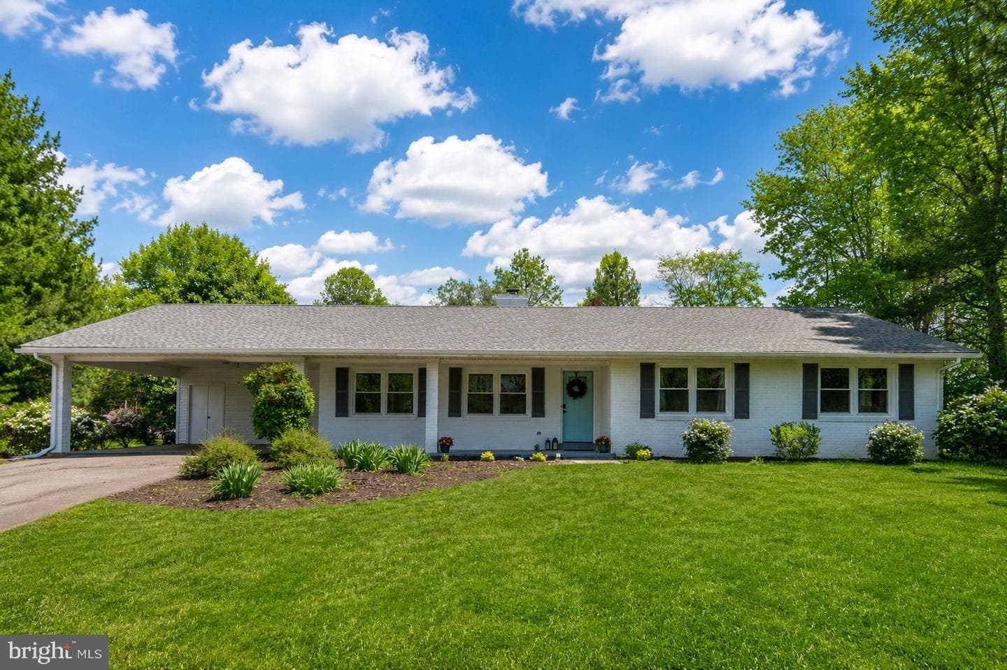 18493 Colonial Drive