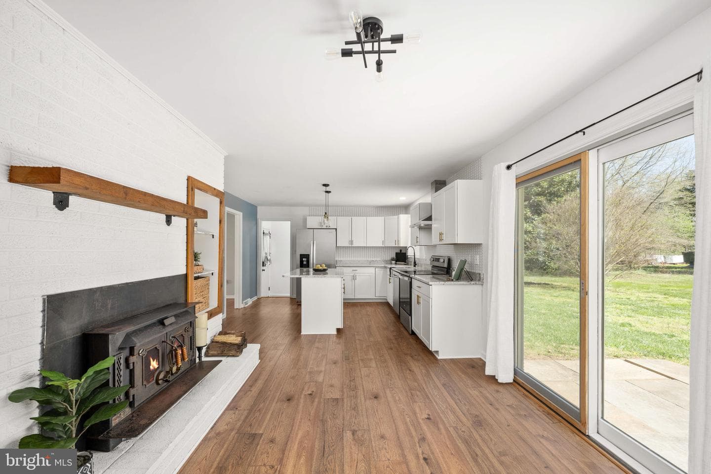 18493 Colonial Drive photo 15