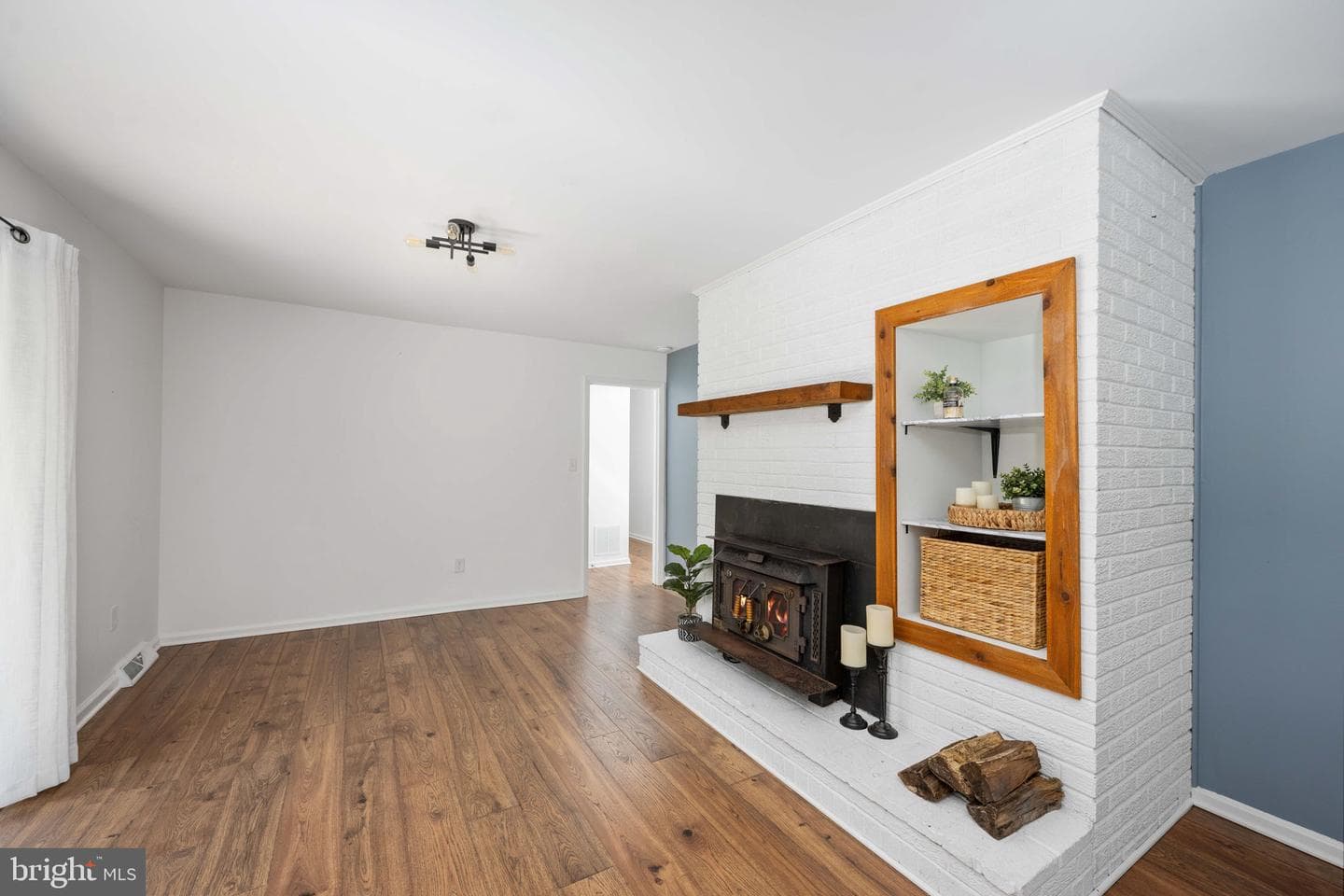 18493 Colonial Drive photo 19