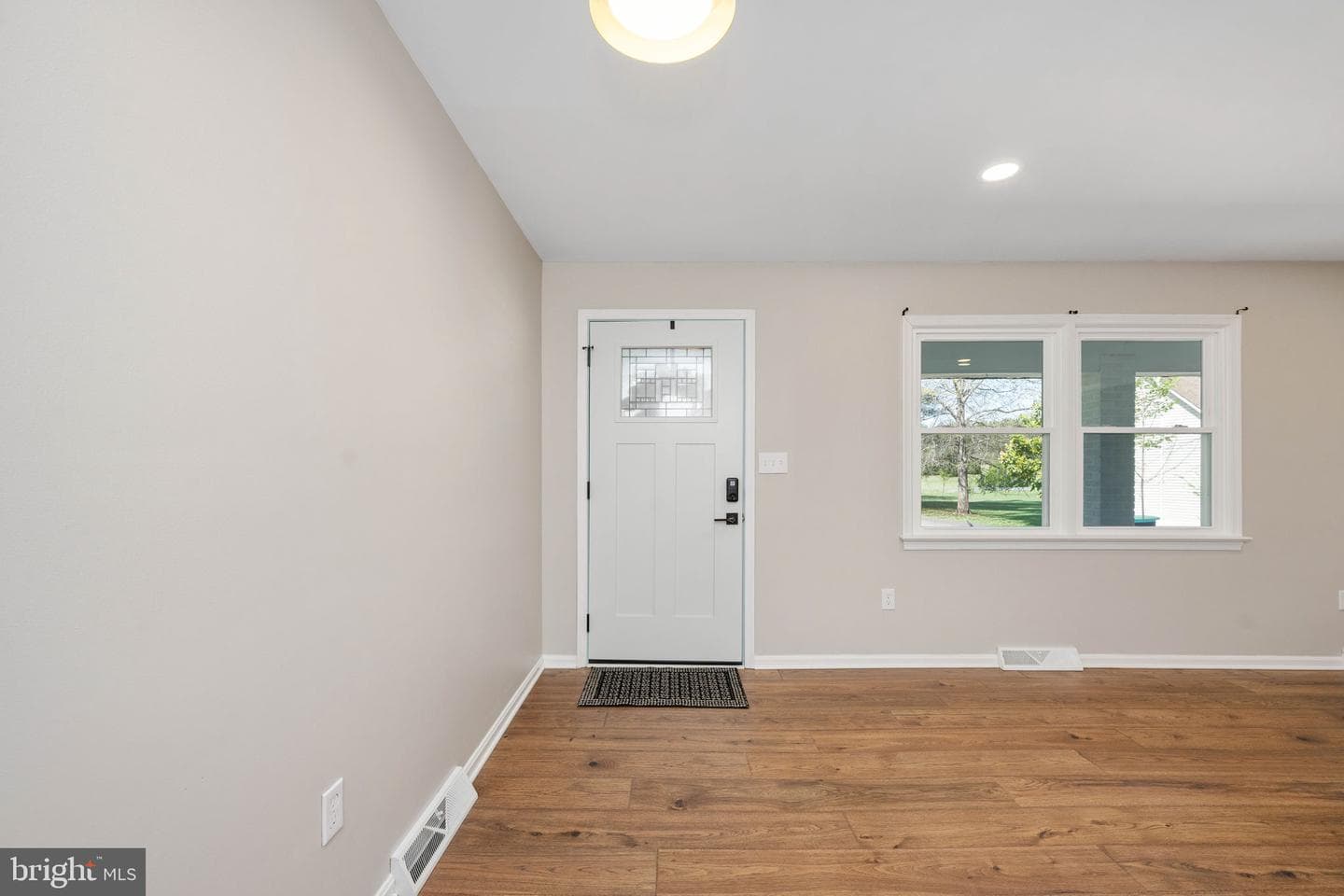 18493 Colonial Drive photo 7
