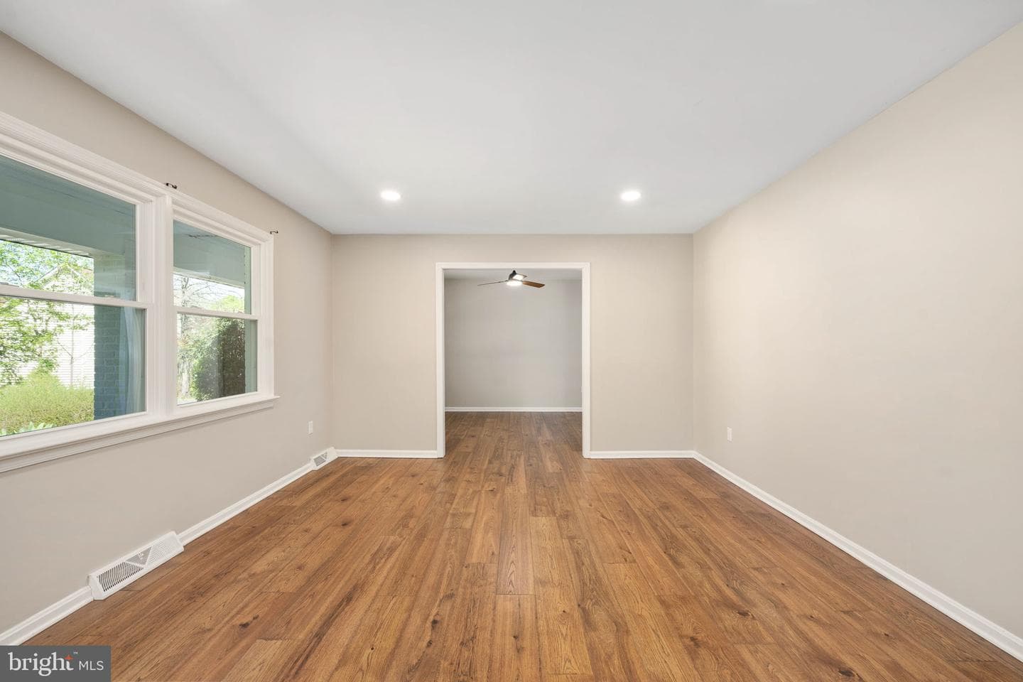 18493 Colonial Drive photo 8