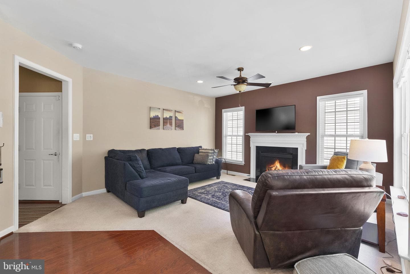 104 King Edward Court photo 31