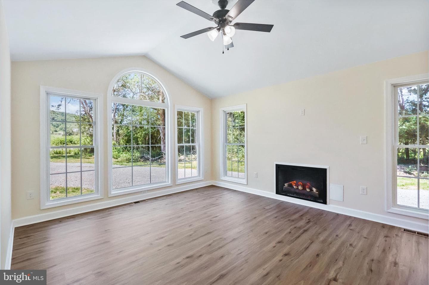 23401 Cedar Moutain Drive photo 6