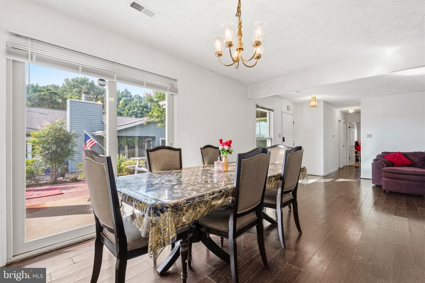 588 Meadowbrook Drive photo 6