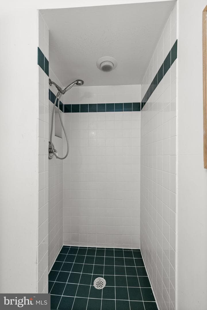 9083 Caynor Place photo 25