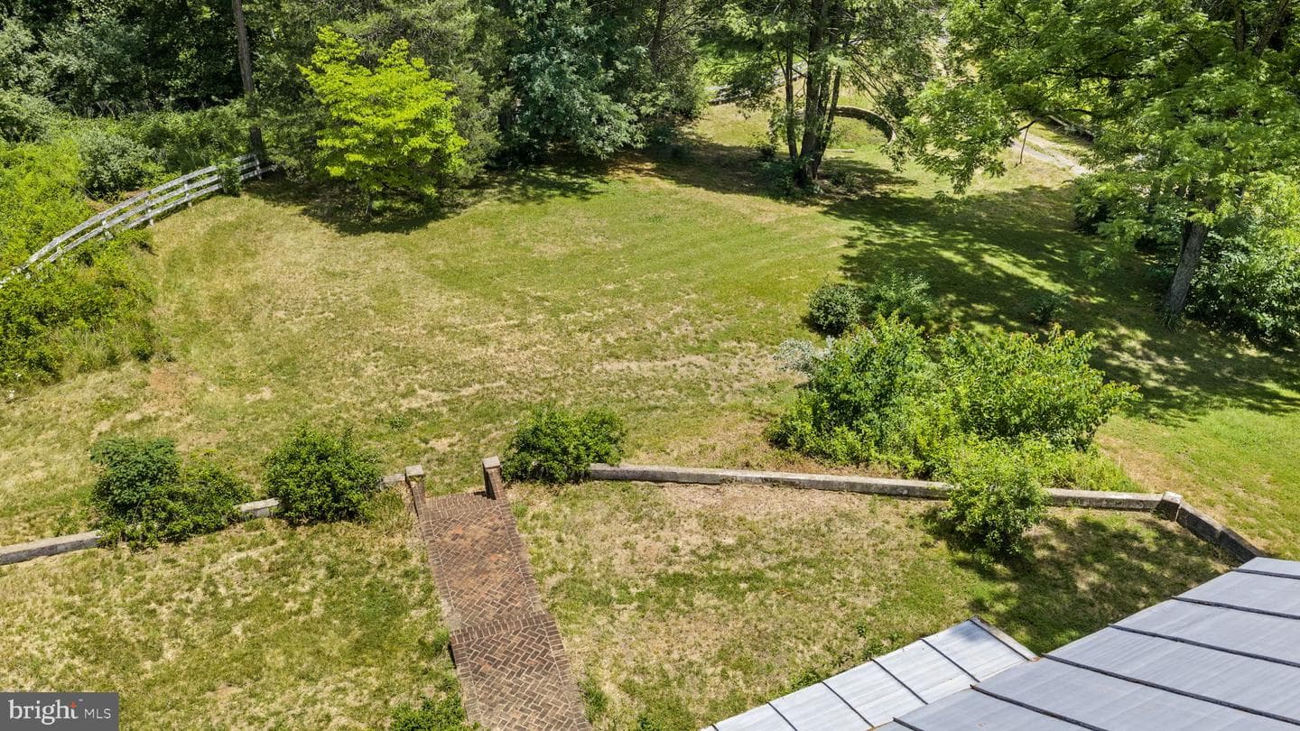 9083 Caynor Place photo 39
