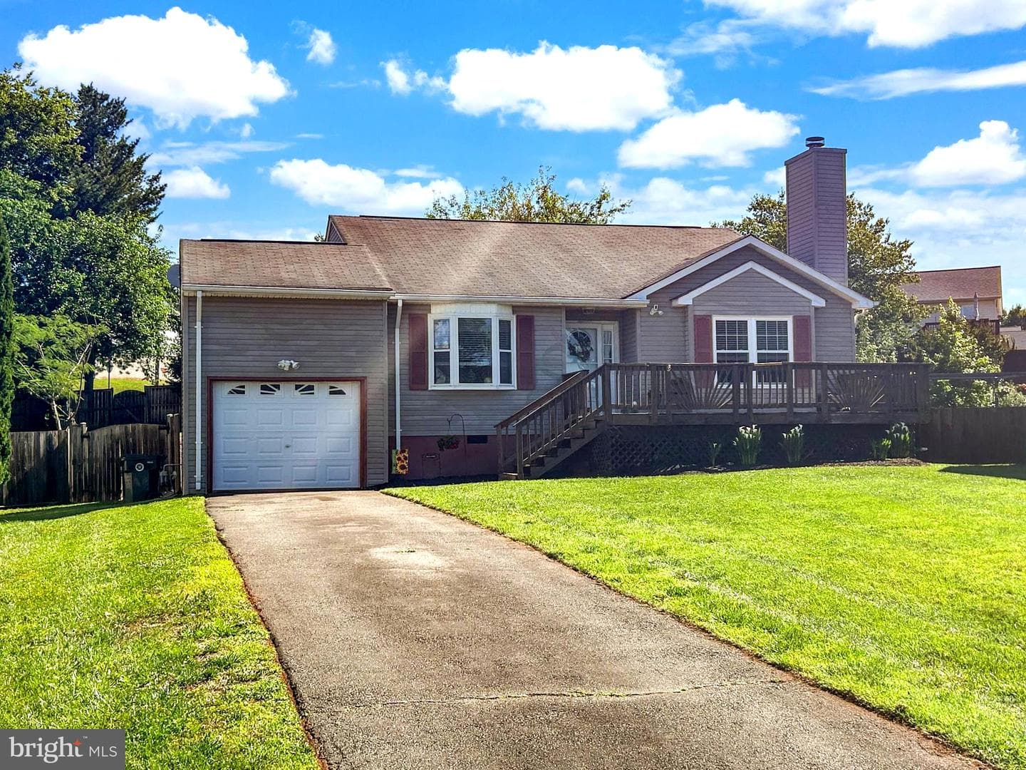 1409 N Thomas Way, Culpeper