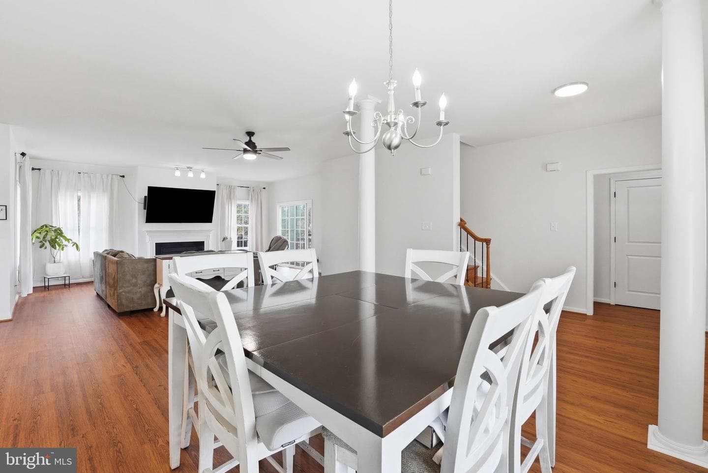 15020 North Ridge Boulevard photo 17