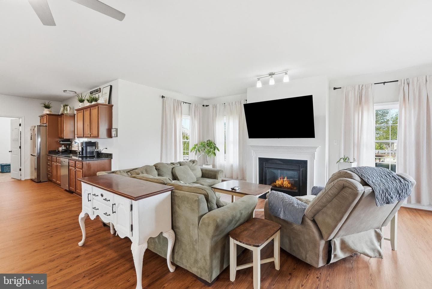 15020 North Ridge Boulevard photo 18