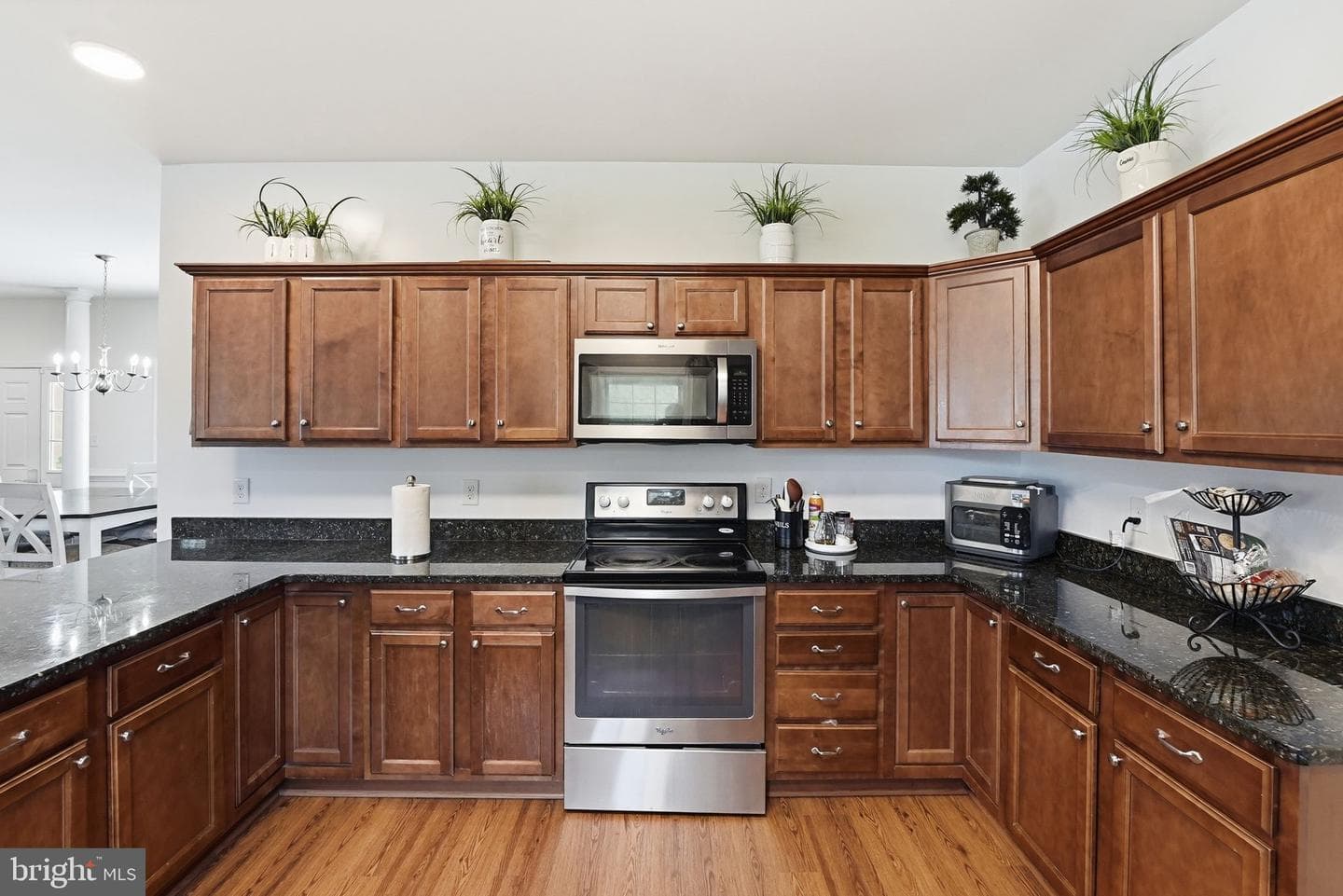 15020 North Ridge Boulevard photo 24