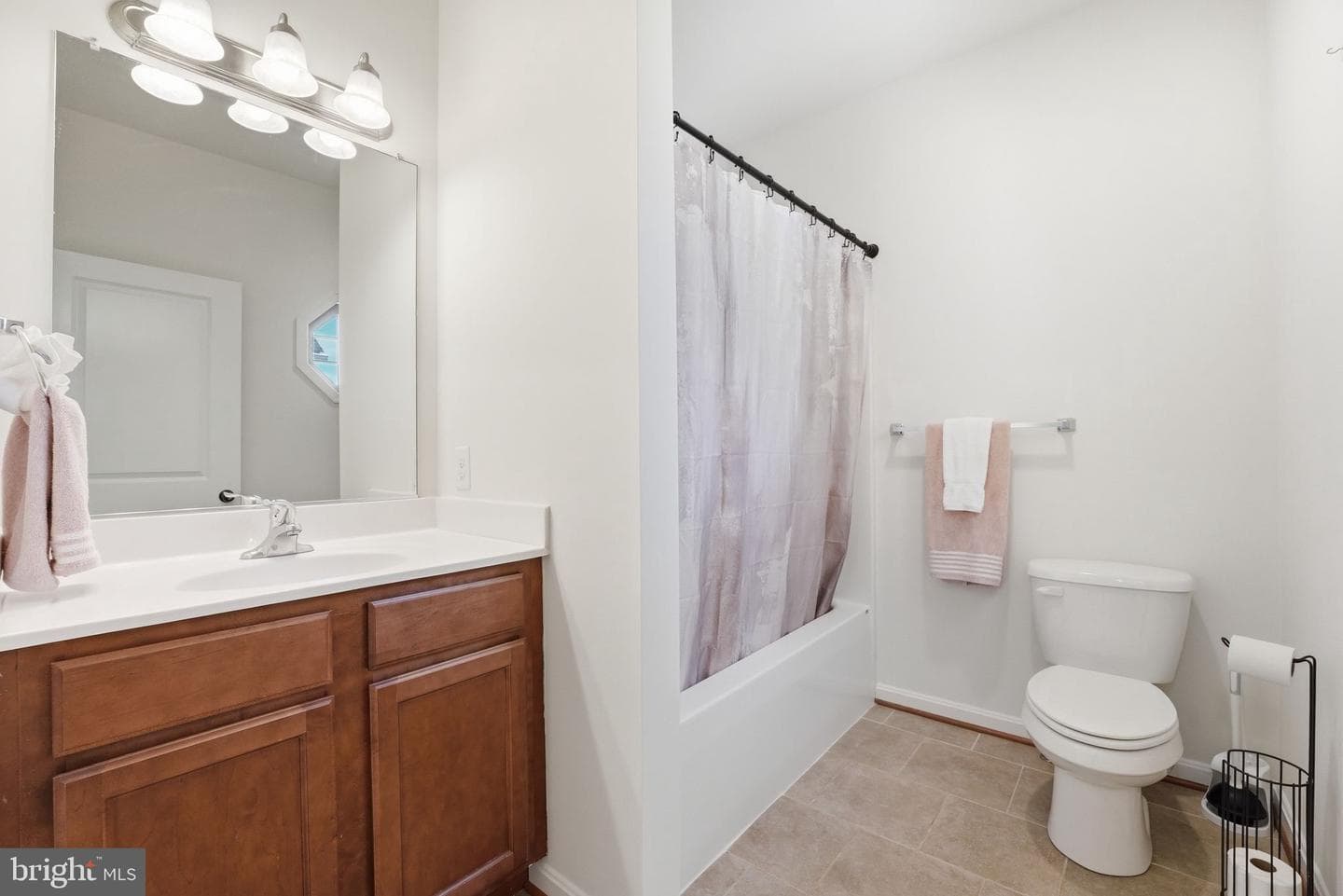 15020 North Ridge Boulevard photo 31