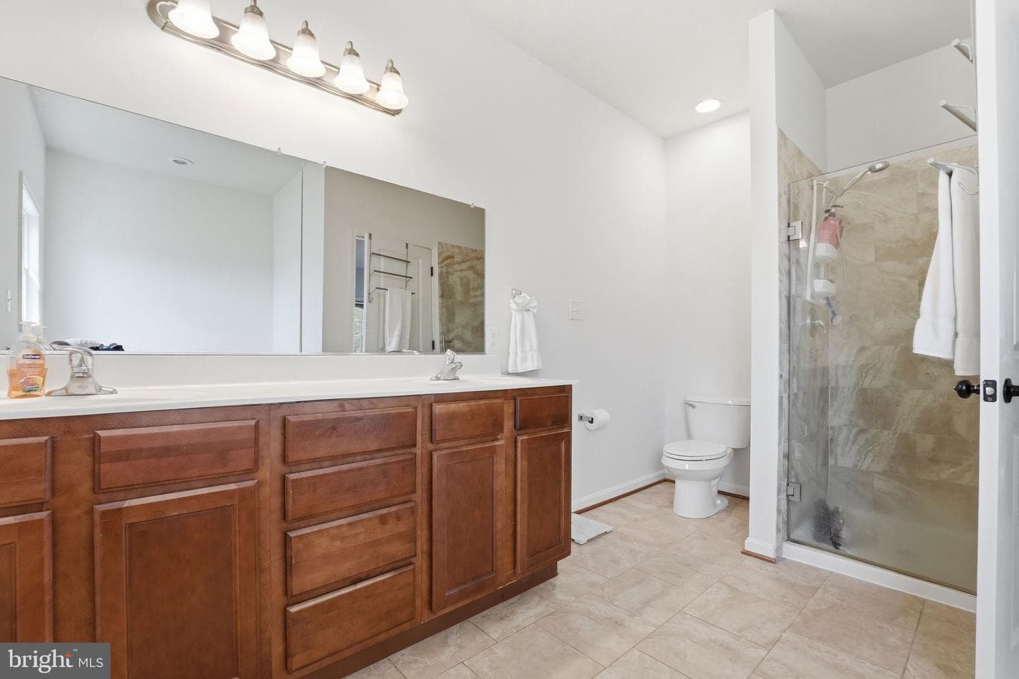 15020 North Ridge Boulevard photo 36