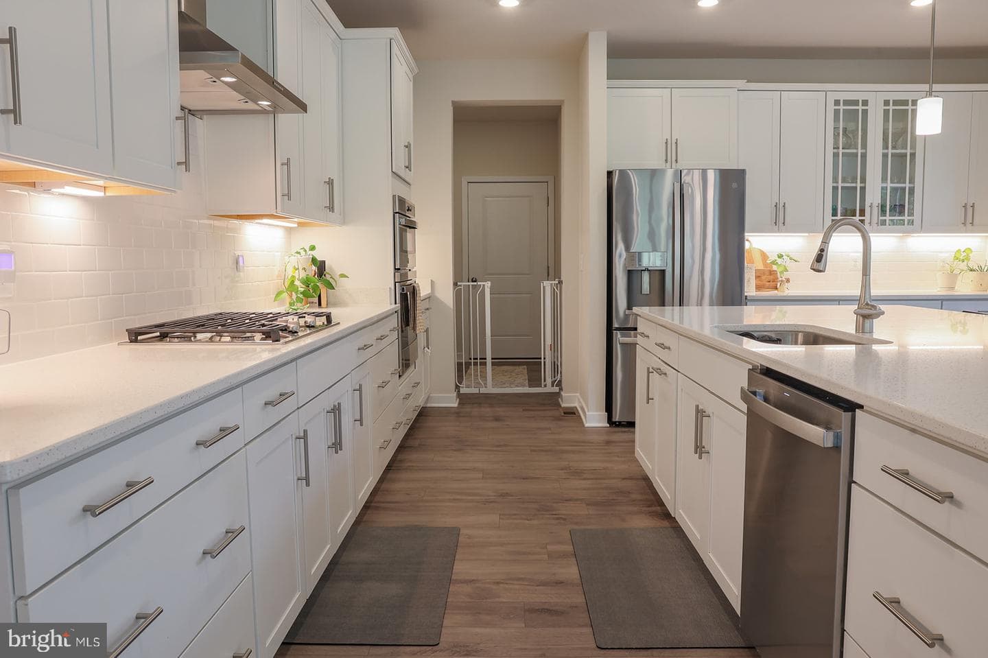 2375 Hawkshill Drive photo 43