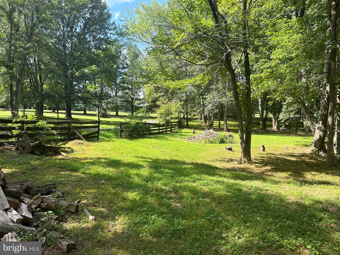 13078 Breezy Knoll Lane photo 4
