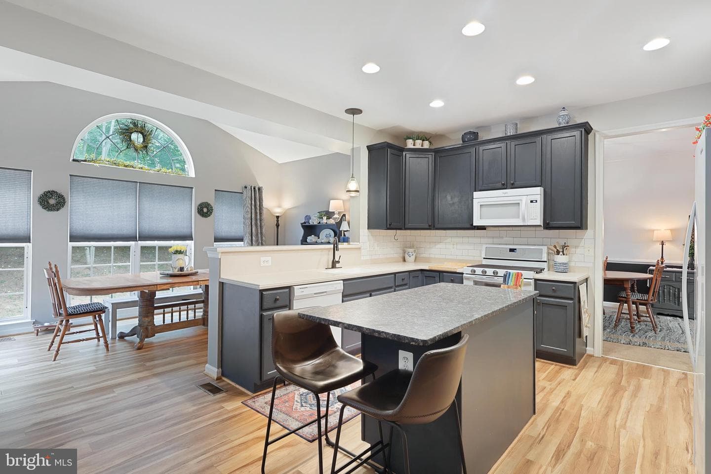 2060 Golf Dr photo 15