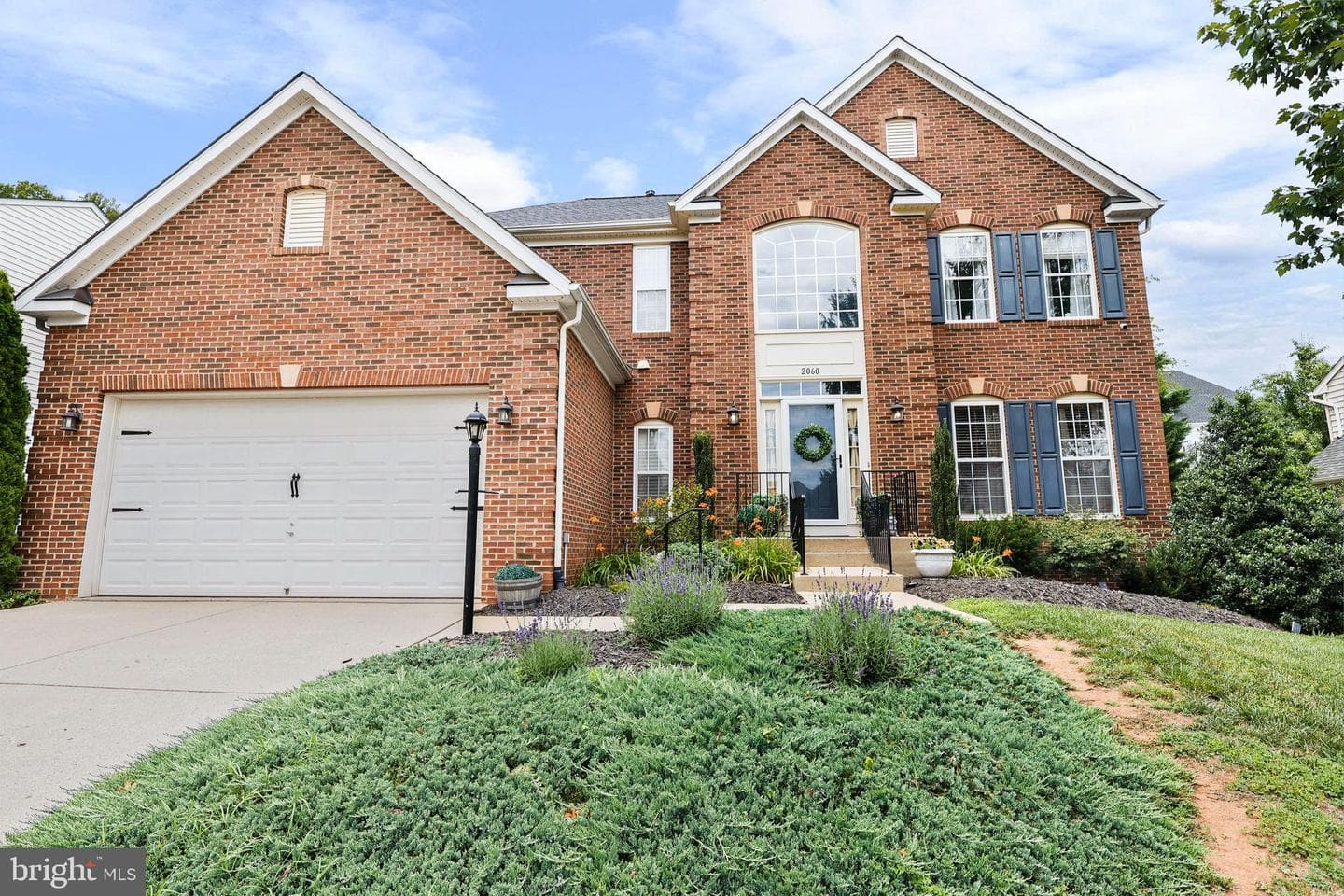 2060 Golf Dr photo 3