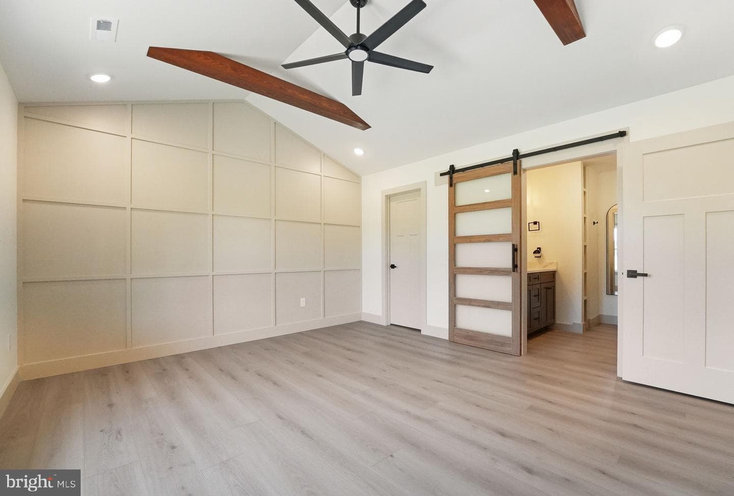 22218 Countryside Lane photo 23